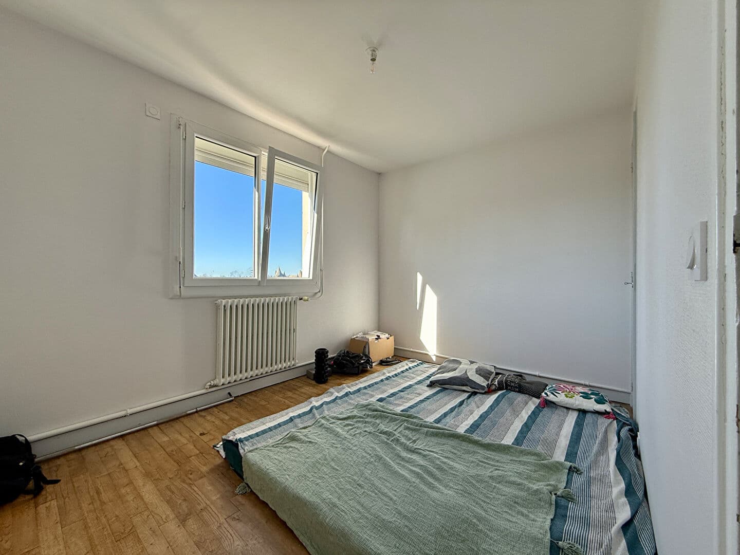 VITRE - APPAREMENT - A VENDRE — Photo 5