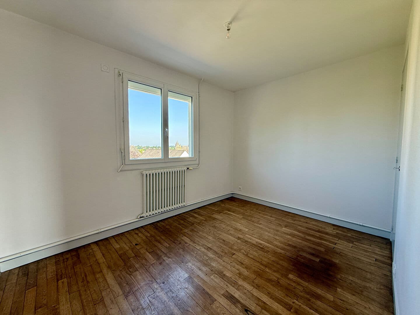 VITRE - APPAREMENT - A VENDRE — Photo 6