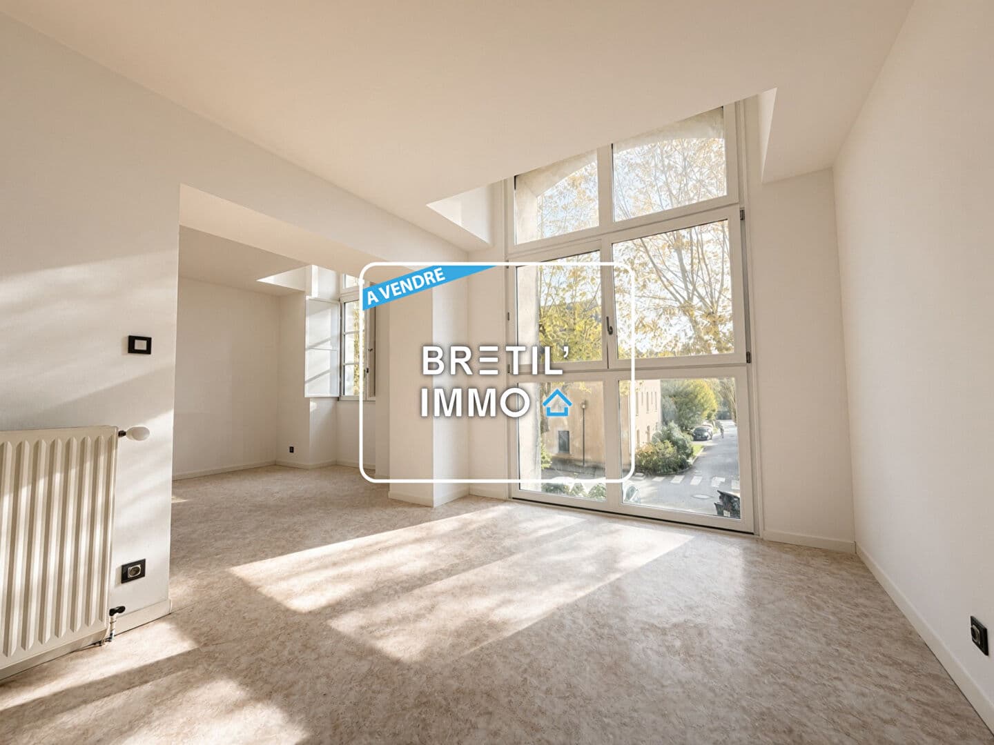 VITRE - APPARTEMENT - A VENDRE — Photo 1