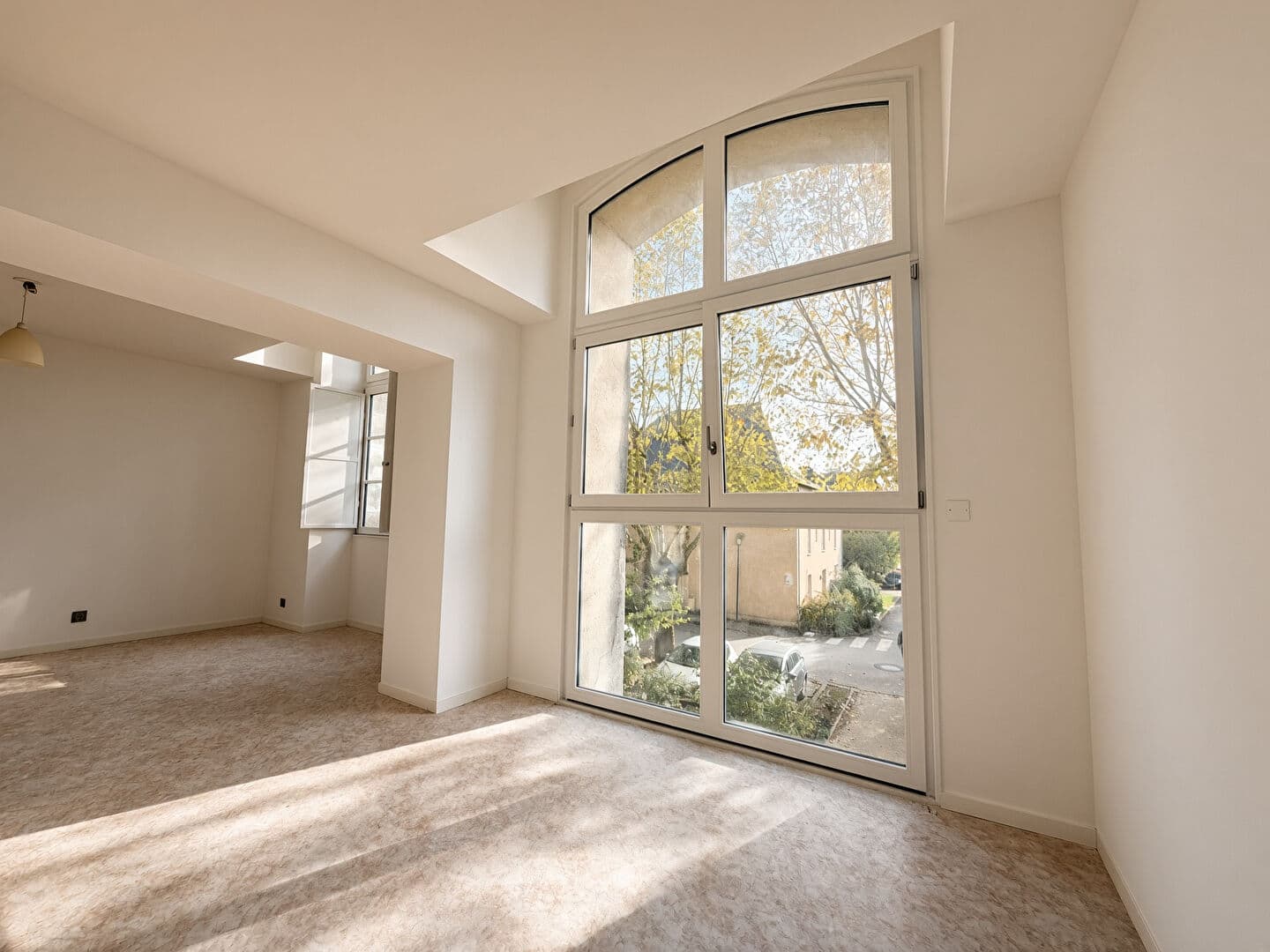 VITRE - APPARTEMENT - A VENDRE — Photo 5