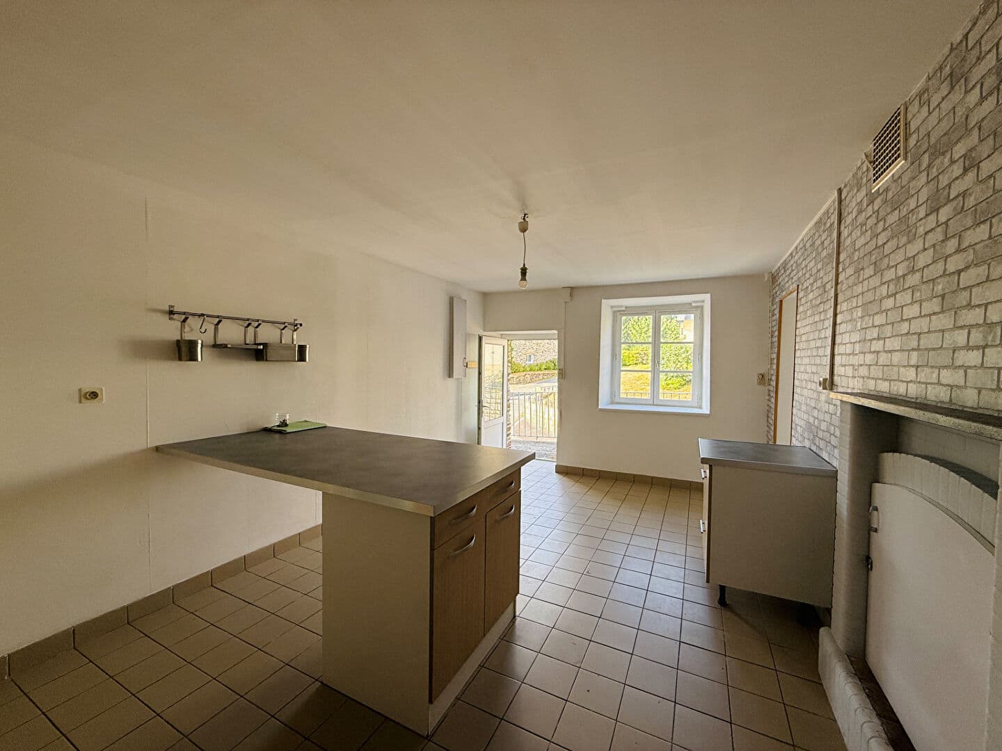 POCE LES BOIS - A VENDRE - MAISON — Photo 6