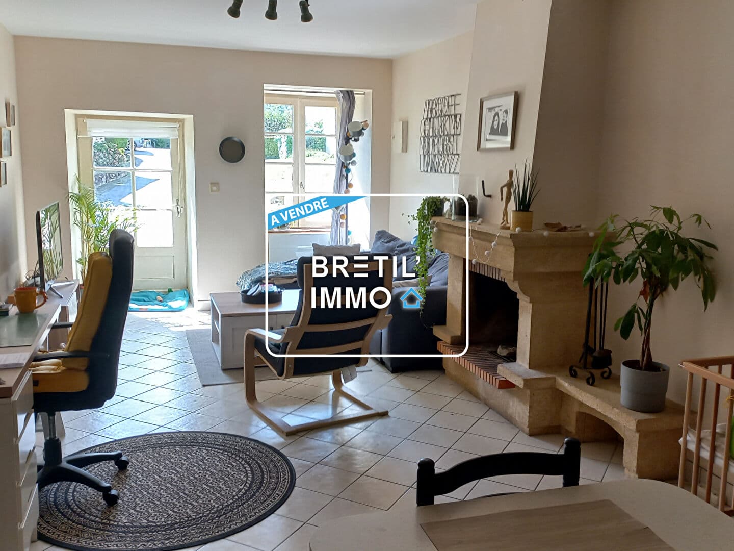 POCE LES BOIS - A VENDRE - MAISON — Photo 1