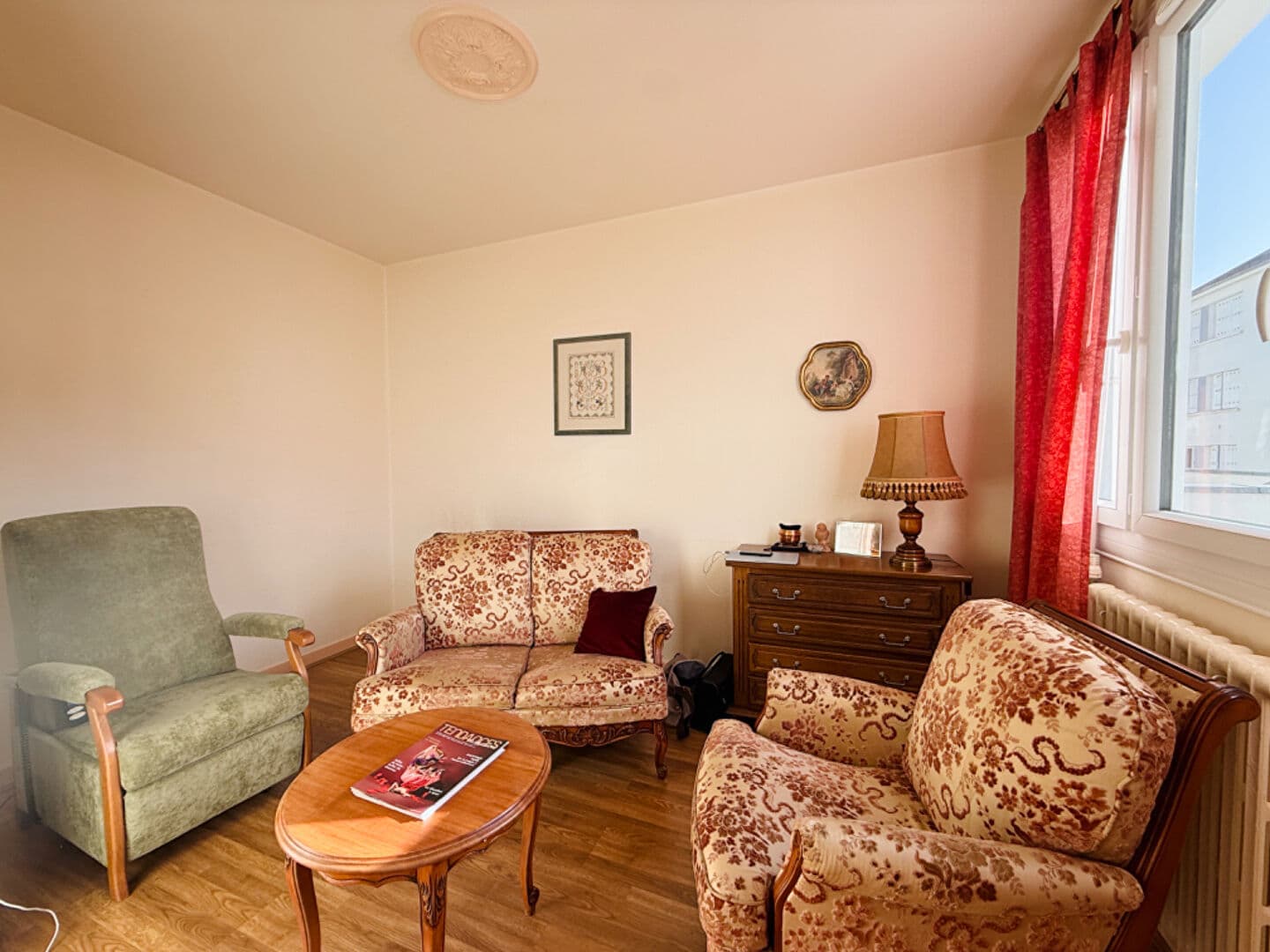 VITRE - APPARTEMENT - A VENDRE — Photo 4