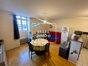 A VENDRE – APPARTEMENT – VITRE