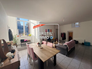 VITRE – APPARTEMENT – A VENDRE