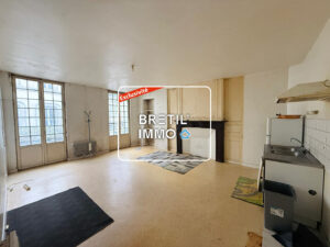 A VENDRE – APPARTEMENT – VITRE