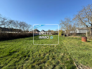 ERBREE – TERRAIN – A VENDRE