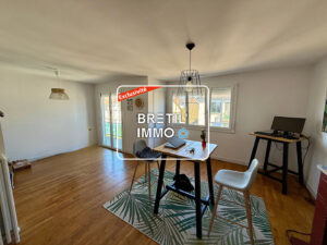 VITRE – APPAREMENT – A VENDRE