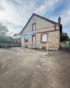 CHATEAUBOURG – IMMEUBLE –  A VENDRE